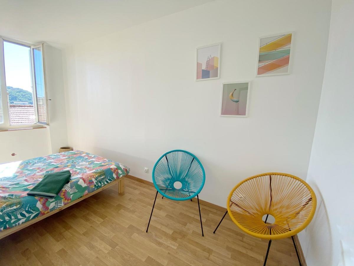 סן-אטיין 22 Chic & Cosy Grand Appart 92M2 Parking Gratuit Hypercentre Netflix מראה חיצוני תמונה