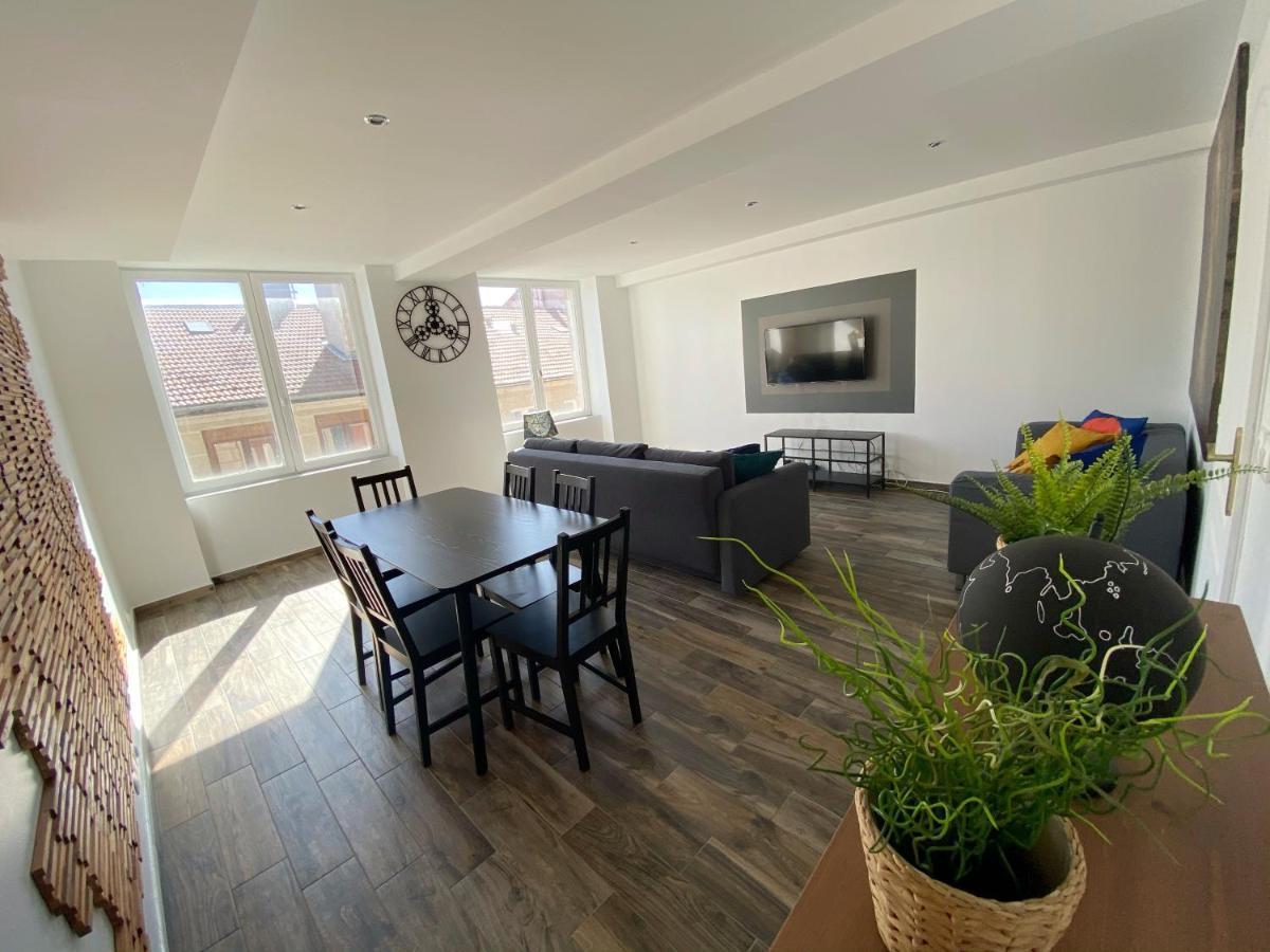 סן-אטיין 22 Chic & Cosy Grand Appart 92M2 Parking Gratuit Hypercentre Netflix מראה חיצוני תמונה