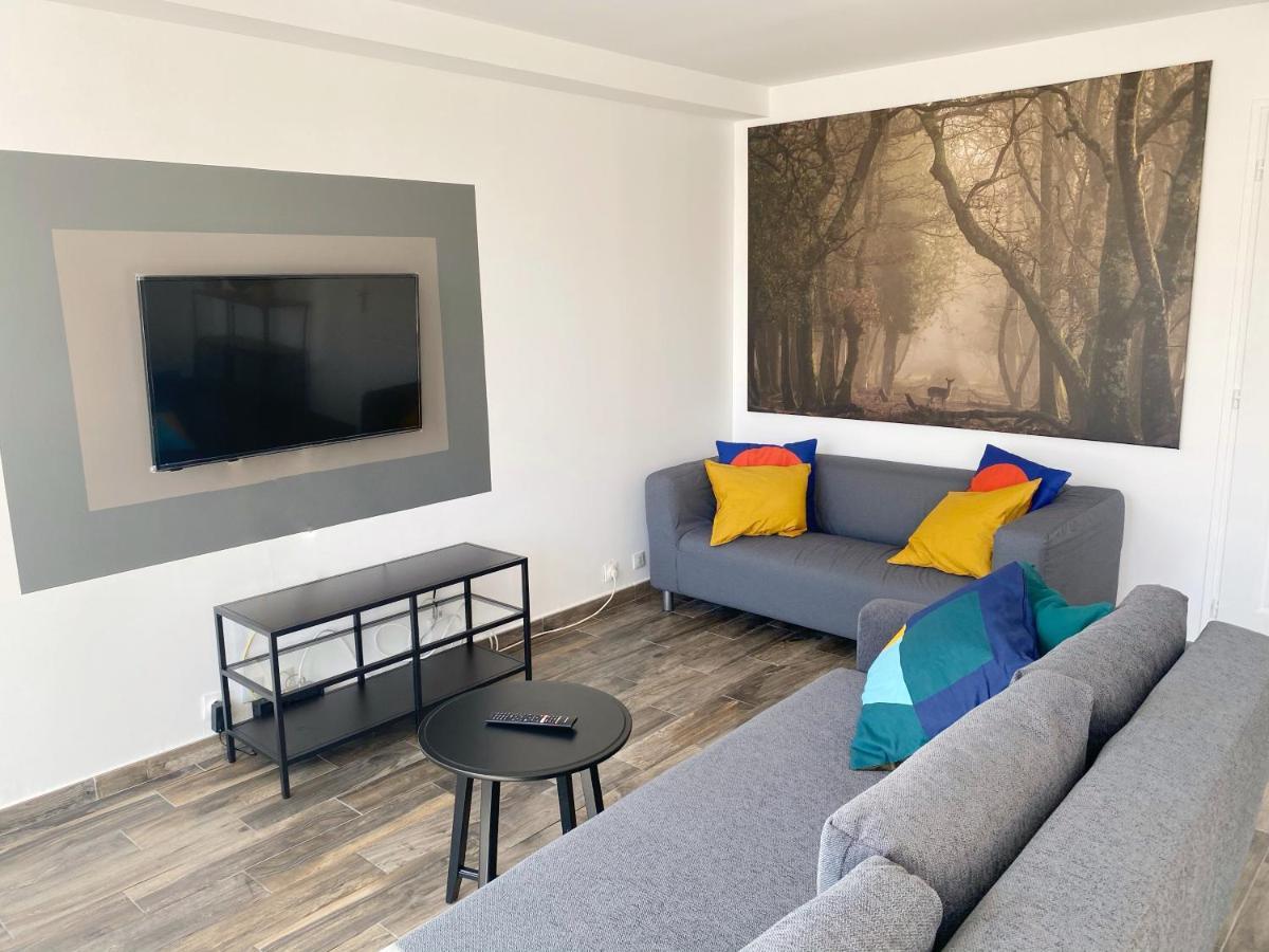 סן-אטיין 22 Chic & Cosy Grand Appart 92M2 Parking Gratuit Hypercentre Netflix מראה חיצוני תמונה