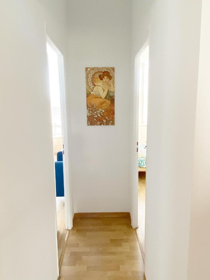 סן-אטיין 22 Chic & Cosy Grand Appart 92M2 Parking Gratuit Hypercentre Netflix מראה חיצוני תמונה